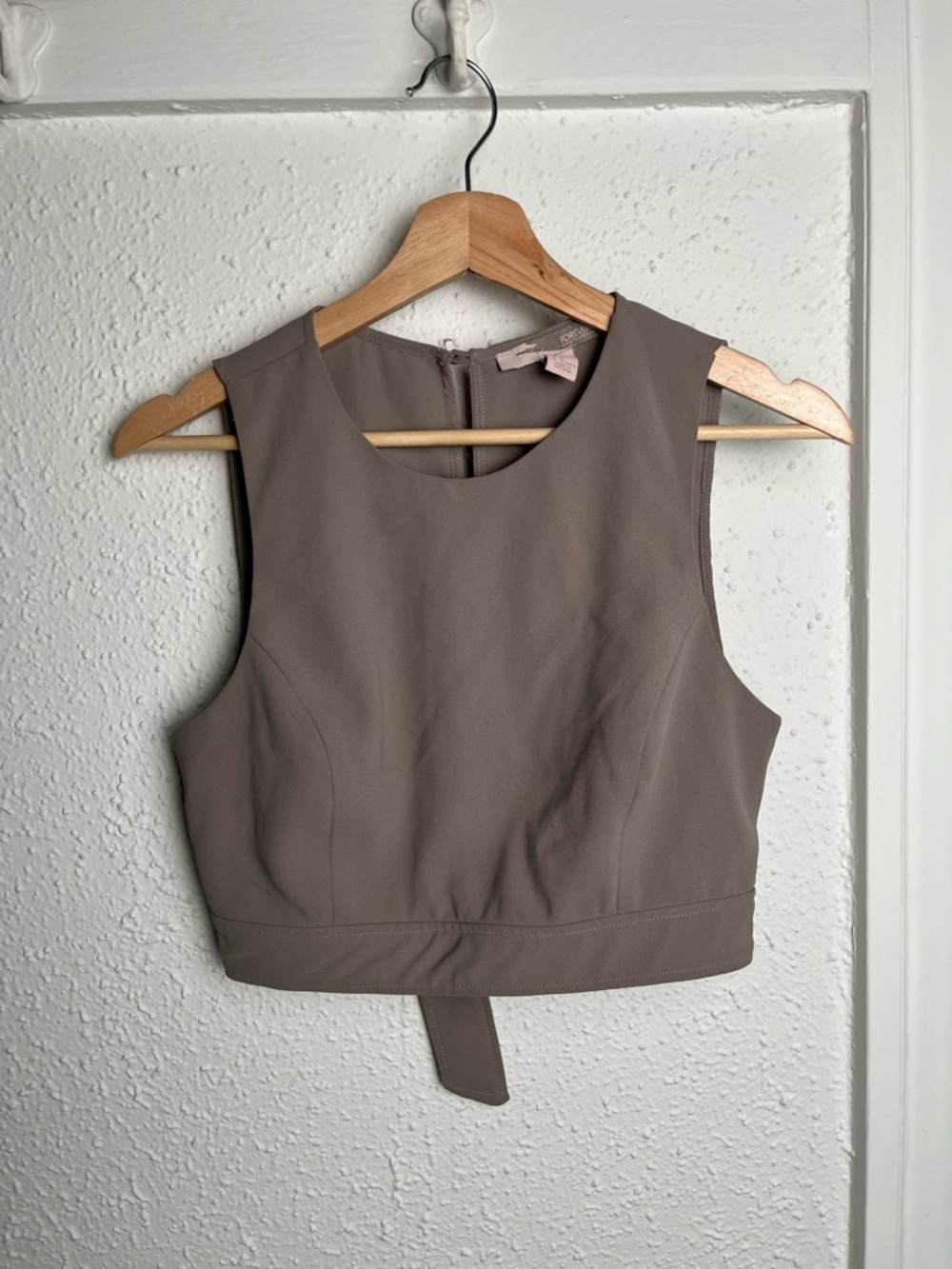Forever 21 Taupe Sleeveless Crop Top